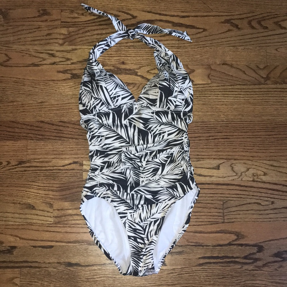 Old Navy swimsuit with tummy control